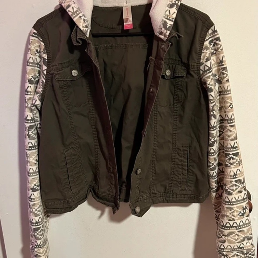 No Boundaries Utility Jacket With Patterned Sleev… - image 5